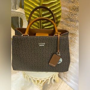 Guess bag, brown, size:M satchel crossbody purse.